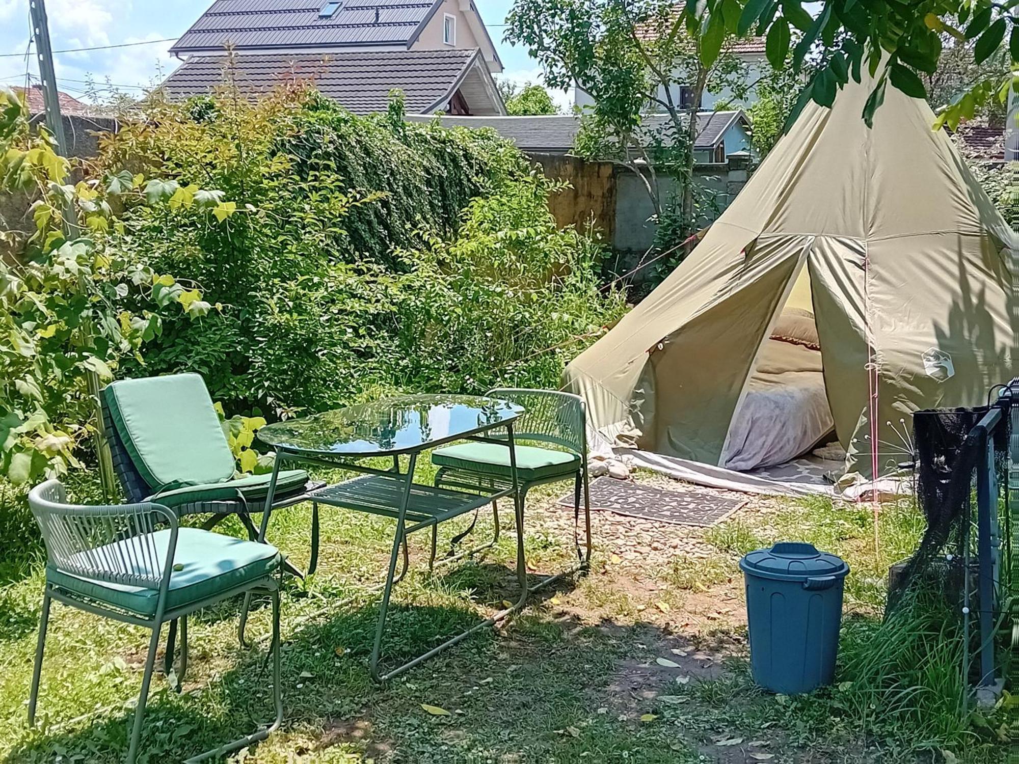 Camping Under The Walnut In Your Own Tent On A Shared Lot And Shared Bathroom Любляна Екстер'єр фото